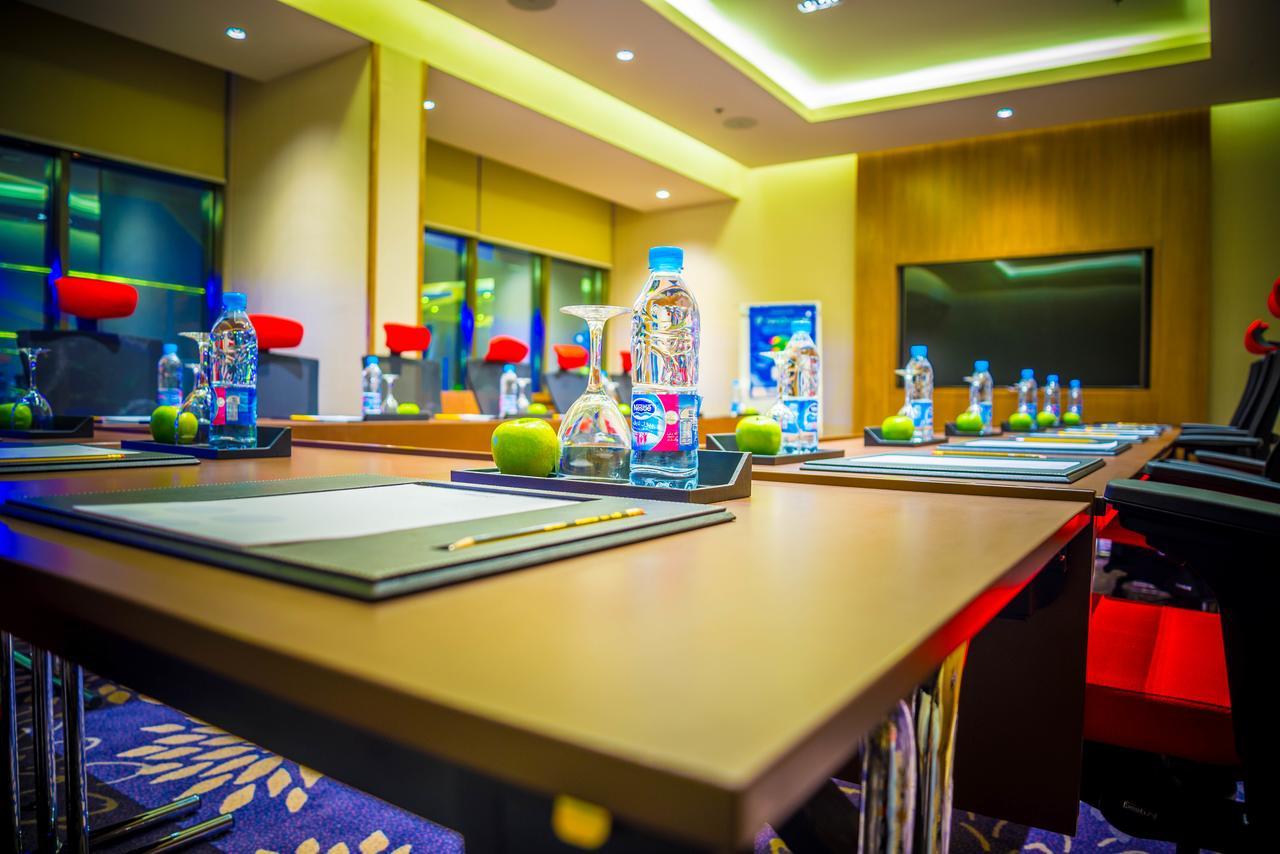 Novotel Yanbu Albahr Экстерьер фото