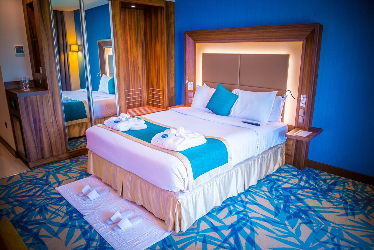 Novotel Yanbu Albahr Экстерьер фото