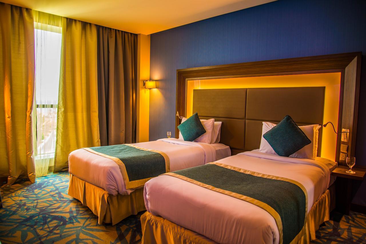Novotel Yanbu Albahr Экстерьер фото