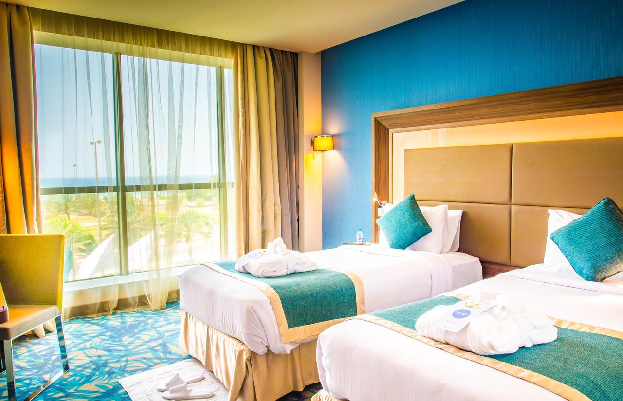 Novotel Yanbu Albahr Экстерьер фото