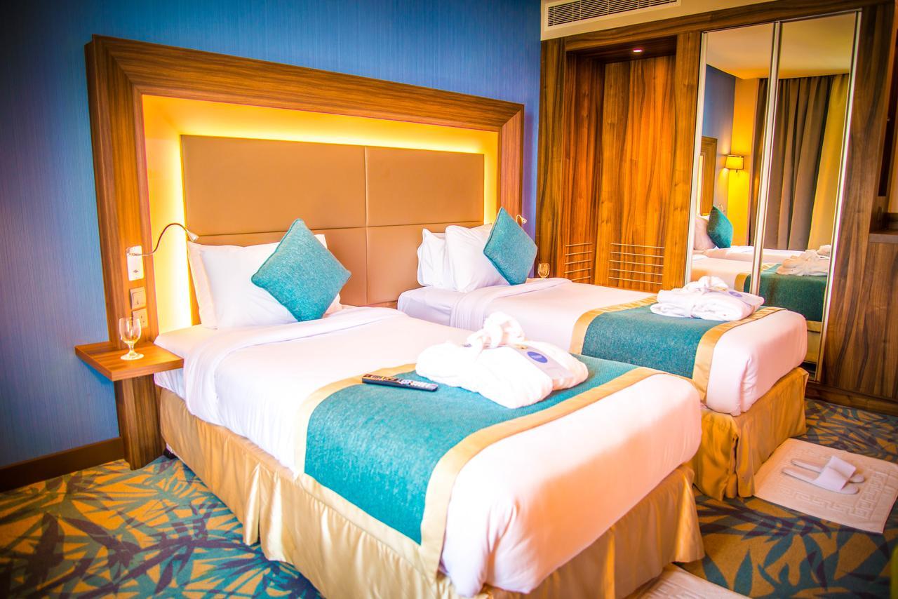 Novotel Yanbu Albahr Экстерьер фото
