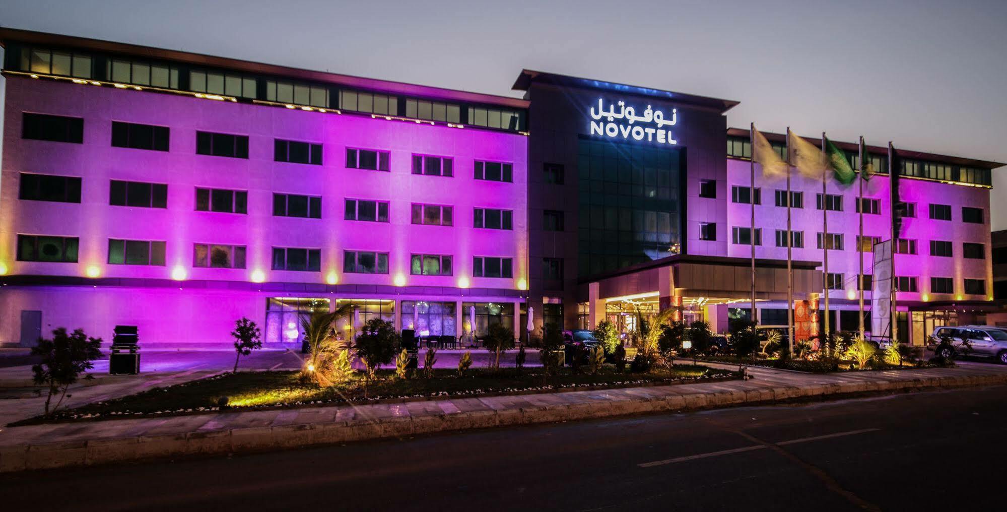 Novotel Yanbu Albahr Экстерьер фото